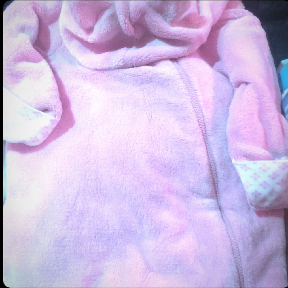 FAO SCHWARTZ BABY COAT/BUNTING - Size 0-6 months